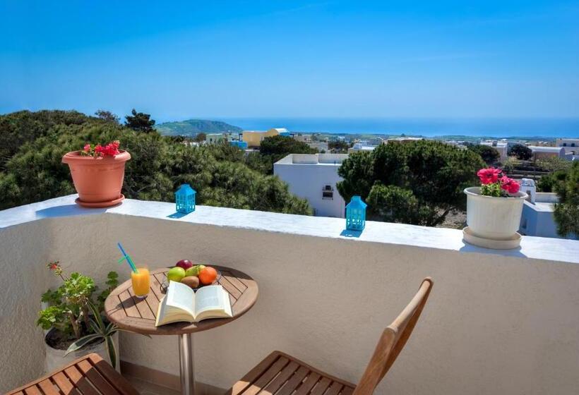 Standard Triple Room, Villa Aegeon