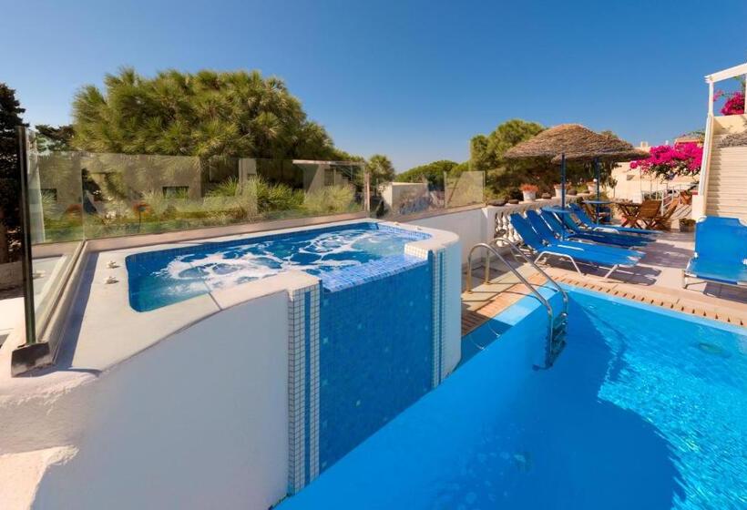 Suite with Hot Tub, Villa Aegeon