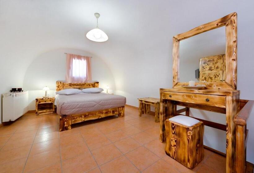 Suite with Hot Tub, Villa Aegeon