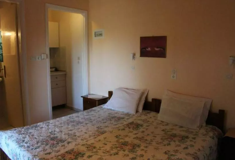 استودیوی استاندارد, Villa Nefeli