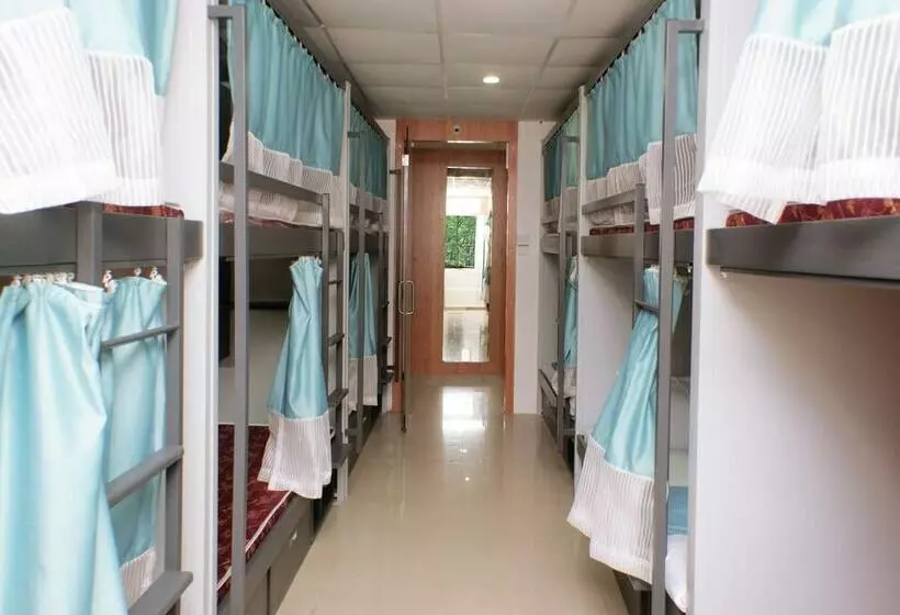 تختخواب در اتاق مشترک, Arma Hostel Mumbai