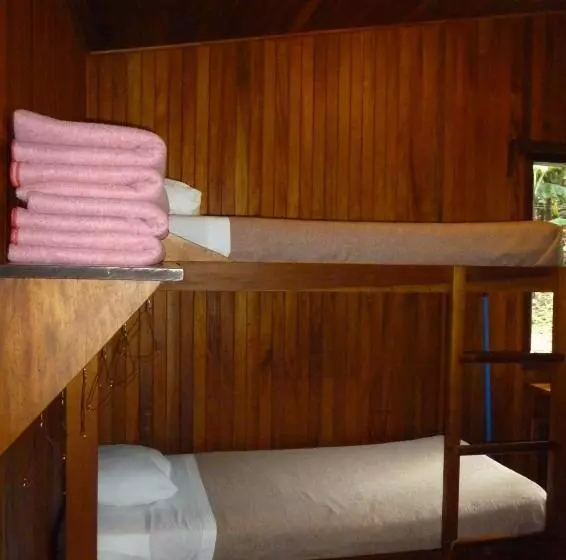 エコノミー4人部屋, Arco Iris Lodge