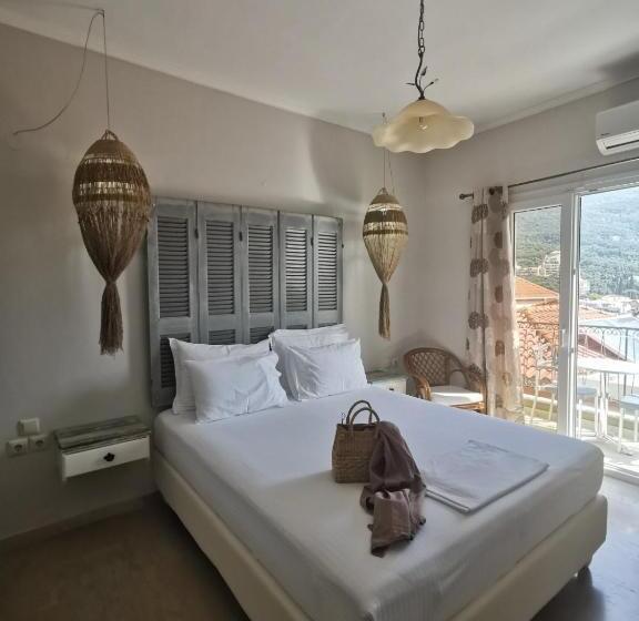 חדר דלוקס צדדי נוף לים, Avra