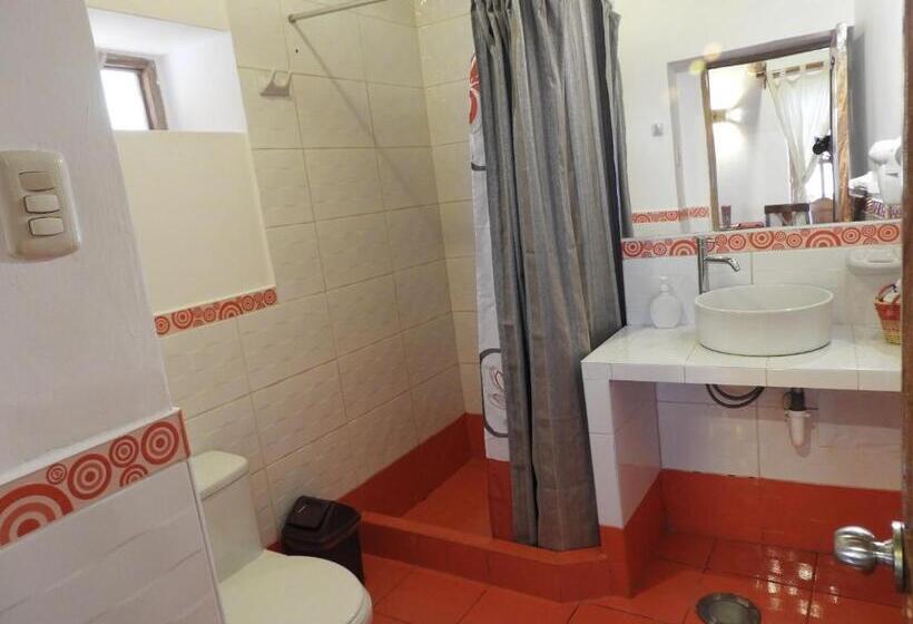 سوئیت با چشم‌انداز, Picaflor Tambo Guest House