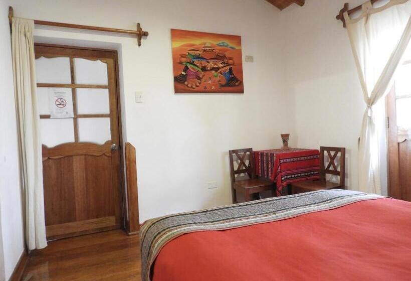 سوئیت جونیور با چشم‌انداز کوهستان, Picaflor Tambo Guest House