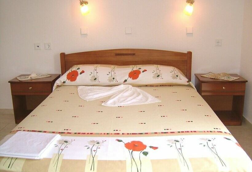 חדר סטנדרט, Estelle