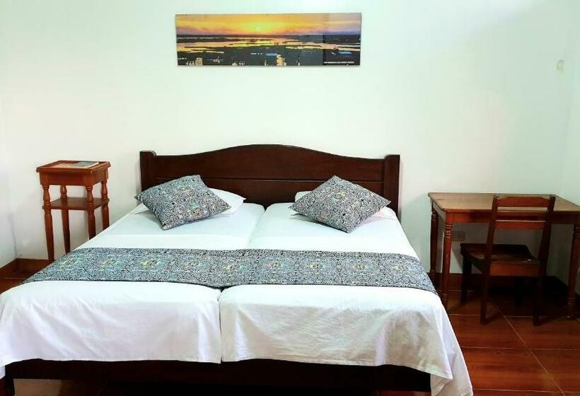 اتاق خانوادگی با چشمانداز باغ, Hostal Maravilla Amazonica