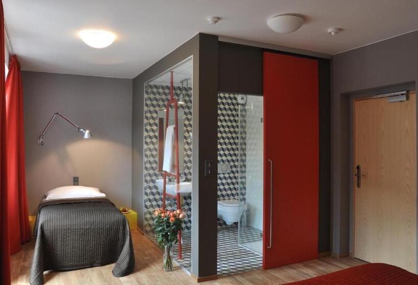 Трехместный Номер Стандарт с Балконом, Kokořín