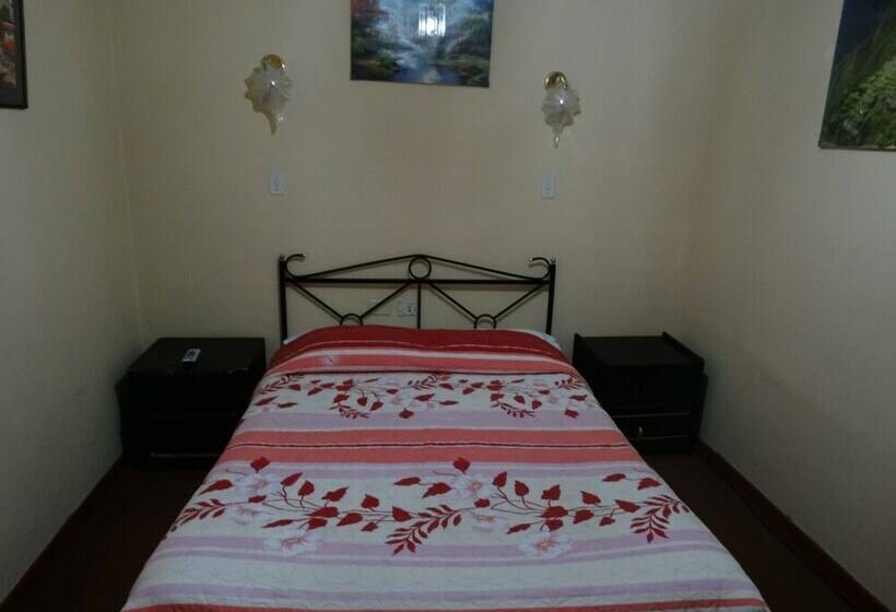 اتاق استاندارد یک نفره, Manco Capac