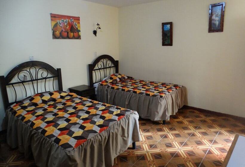 اتاق استاندارد, Manco Capac