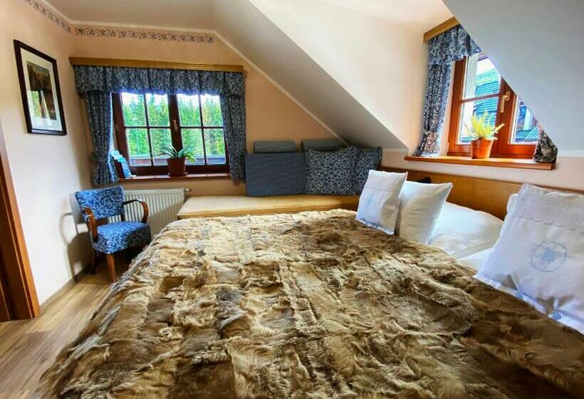 Suite Pezsgőfürdővel, Na Dolině