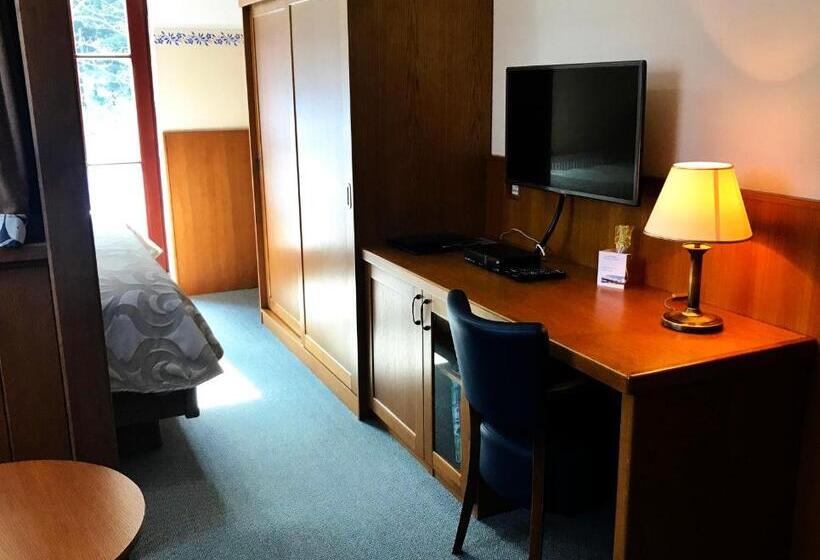 Standar Szoba Pezsgőfürdővel, Na Dolině