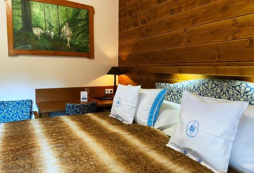 Superior Szoba, Na Dolině