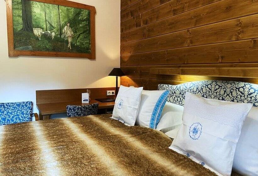 Superior Szoba, Na Dolině