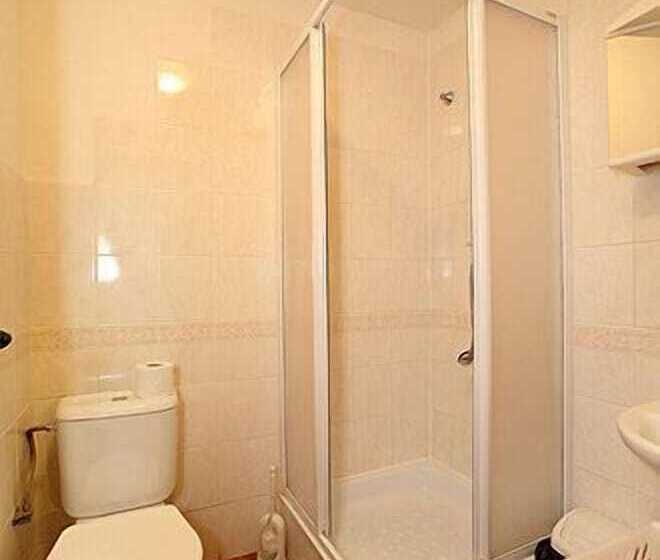 غرفة قياسية, Pension Blume