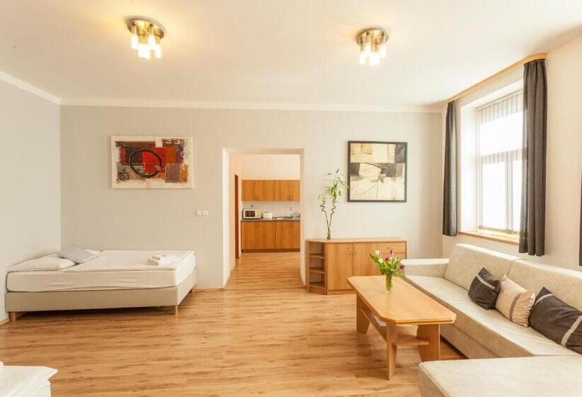 جناح, Penzion Pohoda