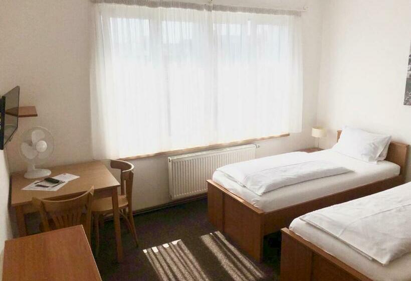 اتاق استاندارد, Penzion U Gigantu