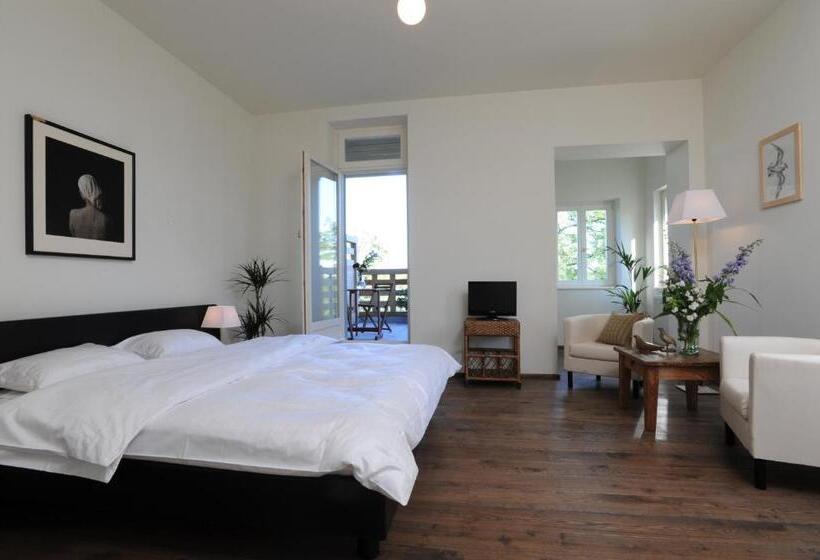 スイート, Penzion Vila Elektra