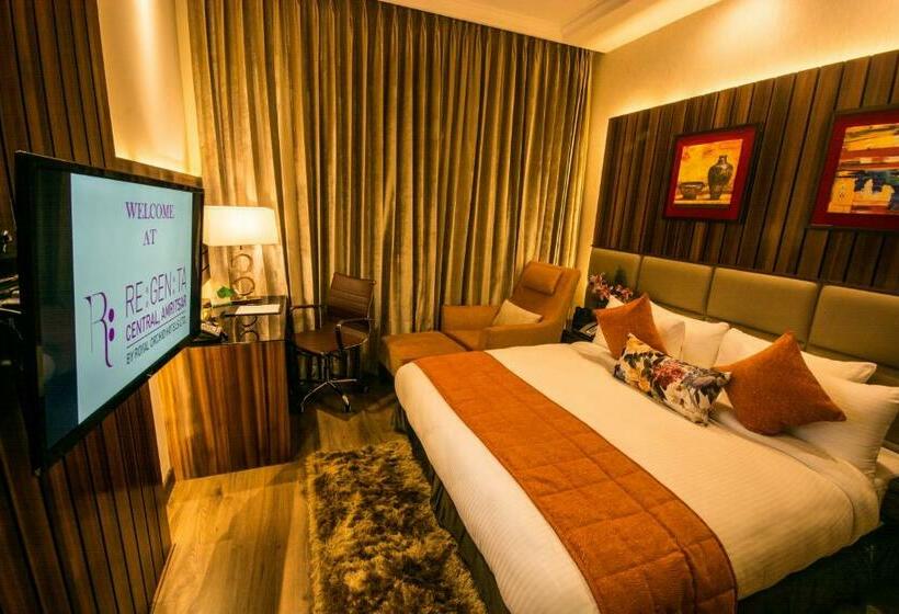 Номер Executive, Regenta Central Amritsar