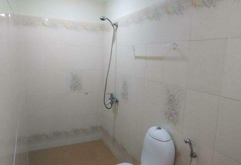 חדר סטנדרט, Thushara