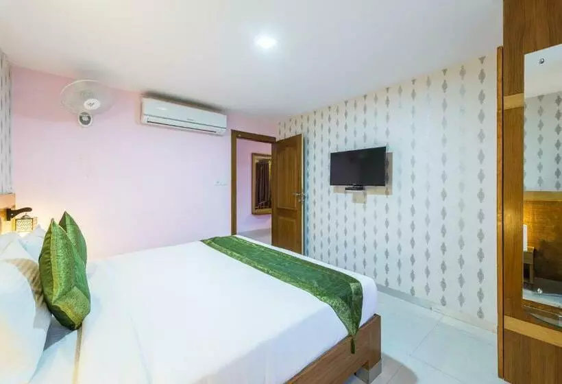 デラックスルーム, Treebo Akshaya Lalbagh Inn