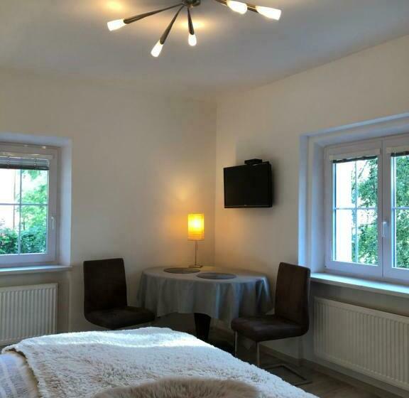 标准间, Vila Anton