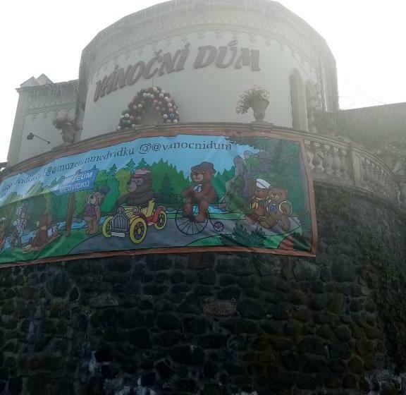 标准间, Vila Anton