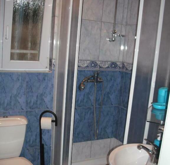 标准间, Vila Anton