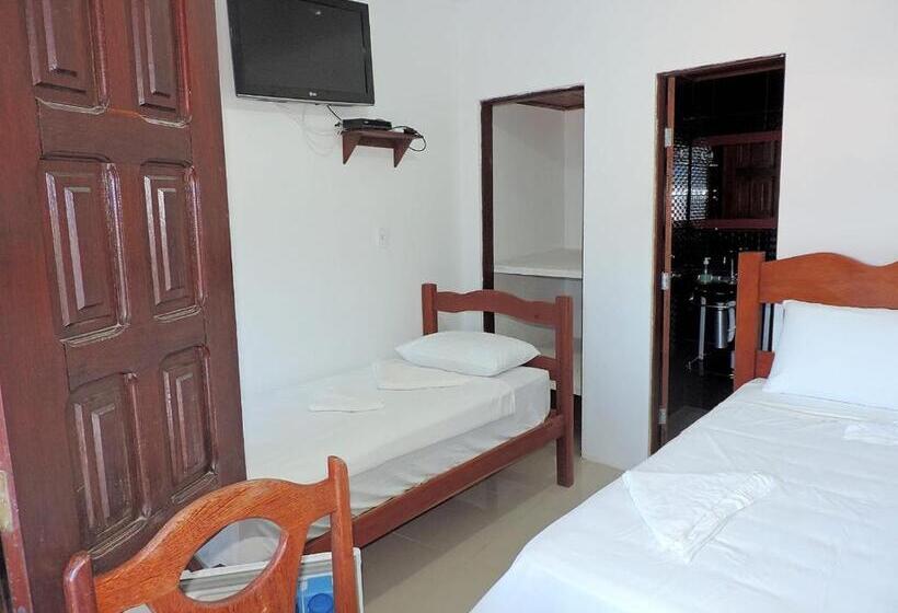 Quarto Triplo Basic, Amendoeira Hotel Da Vila