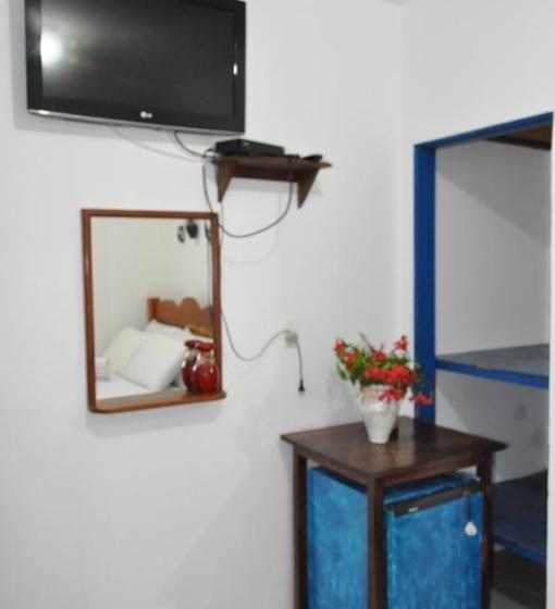 Quarto Quádruplo Estandar, Amendoeira Hotel Da Vila