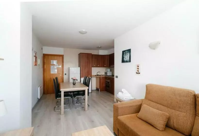 آپارتمان 1 خوابه, Apartamentos Araco 3000