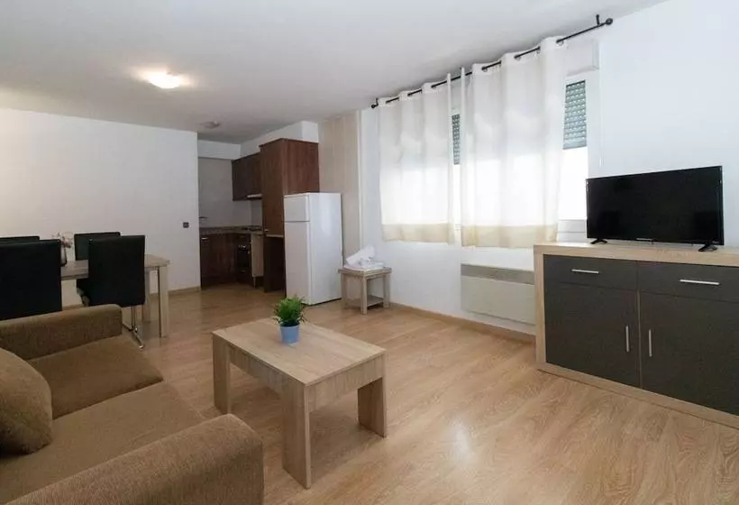 آپارتمان 1 خوابه, Apartamentos Araco 3000