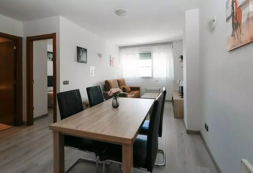 آپارتمان 1 خوابه, Apartamentos Araco 3000