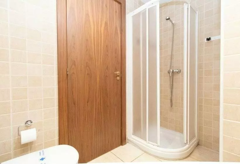 آپارتمان 1 خوابه, Apartamentos Araco 3000