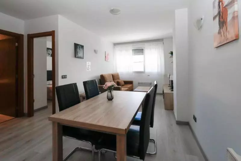آپارتمان 1 خوابه, Apartamentos Araco 3000