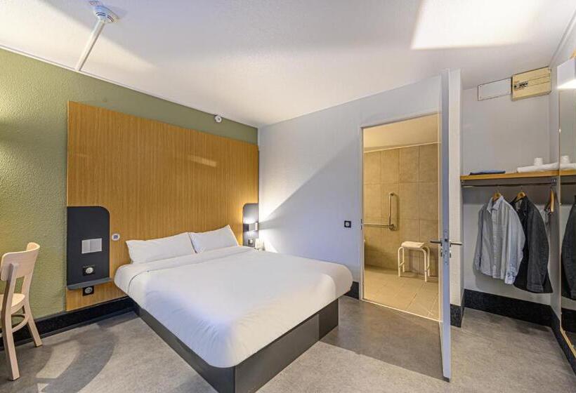 غرفة قياسية لذوى الاحتياجات الخاصة, B&b Hotel Vannes Est Golfe Du Morbihan