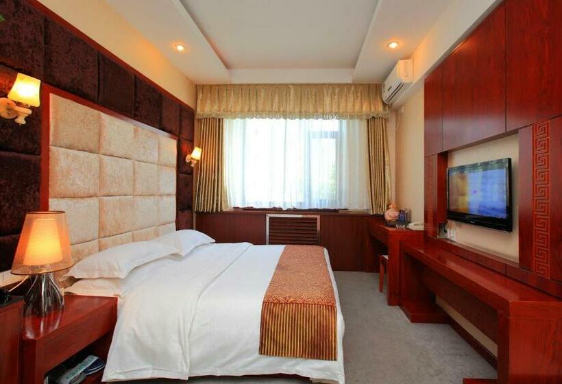 اتاق لوکس با تخت بزرگ, Capital Airport International Hotel