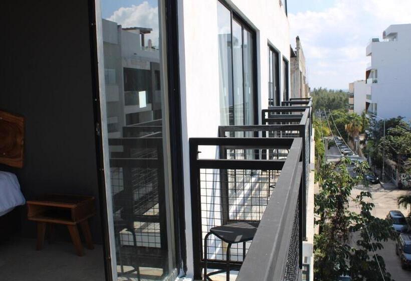 Deluxe Room with Balcony, 52 Playa Del Carmen