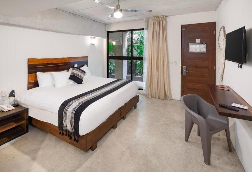 Deluxe Room with Balcony, 52 Playa Del Carmen