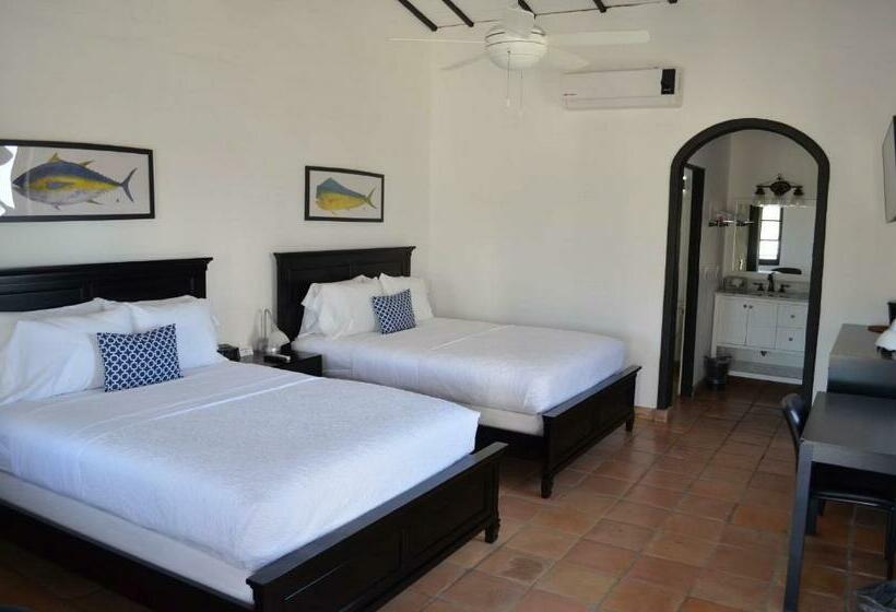 标准间, La Marina Inn