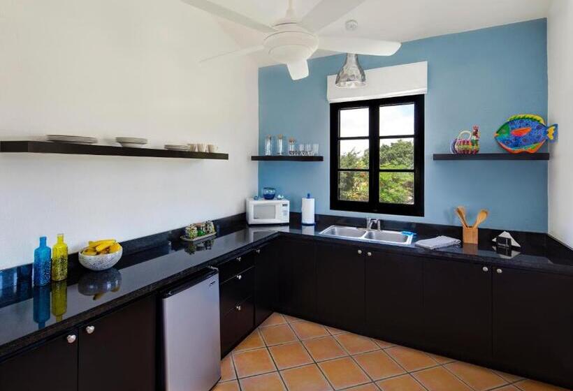 套房, La Marina Inn