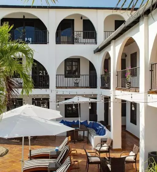 اتاق استاندارد با بالکن, La Marina Inn