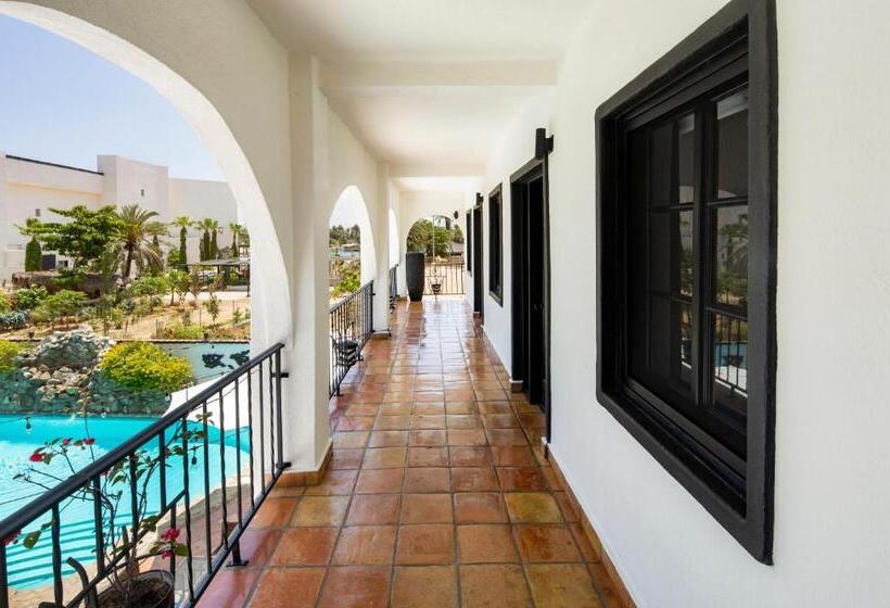 带2个卧室的套房, La Marina Inn