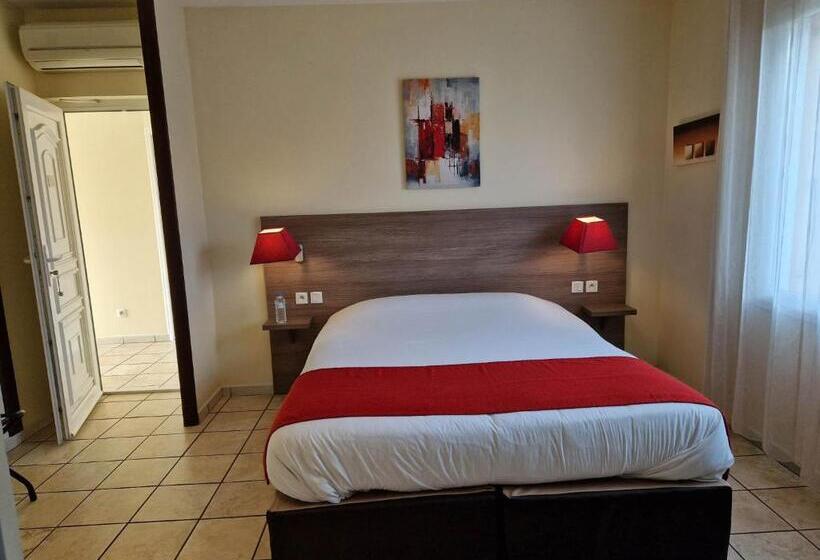 اتاق راحتی, Le Relais Du Vivarais