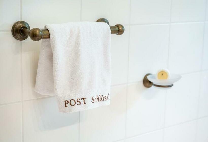 小型套房, Postschlössl