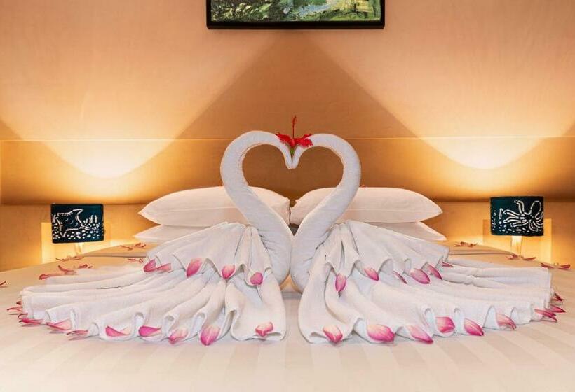 带泳池景观的优质房间, Sakmut Boutique