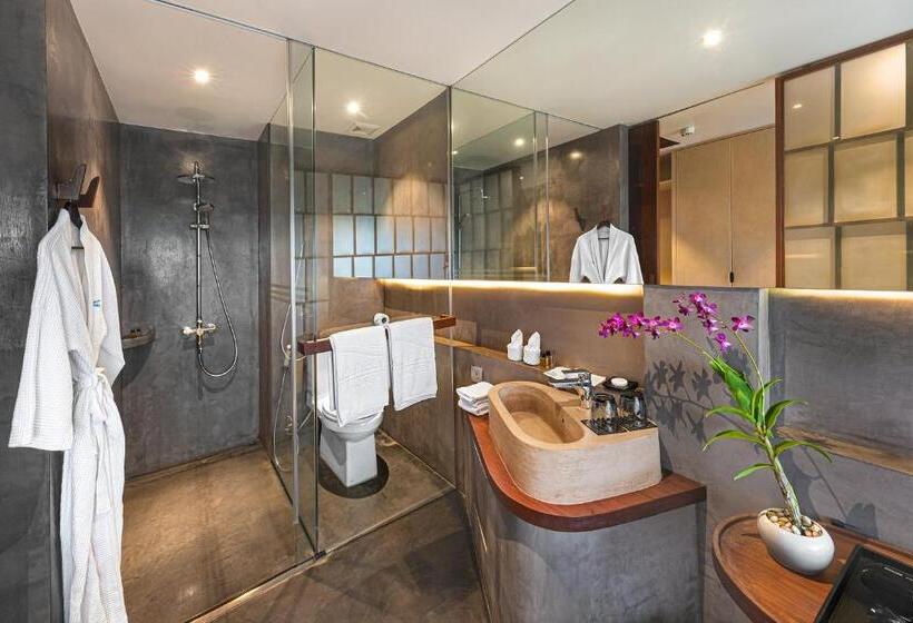 带泳池观景的豪华房, Sakmut Boutique