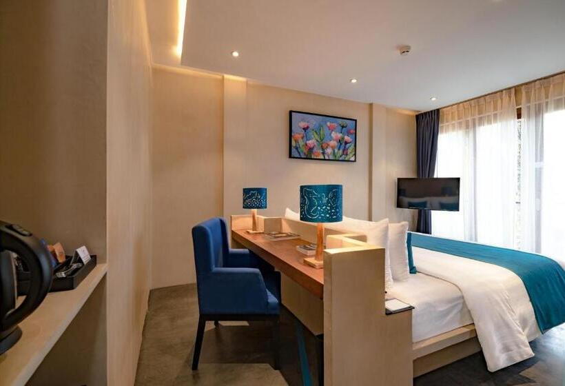 家庭套房, Sakmut Boutique