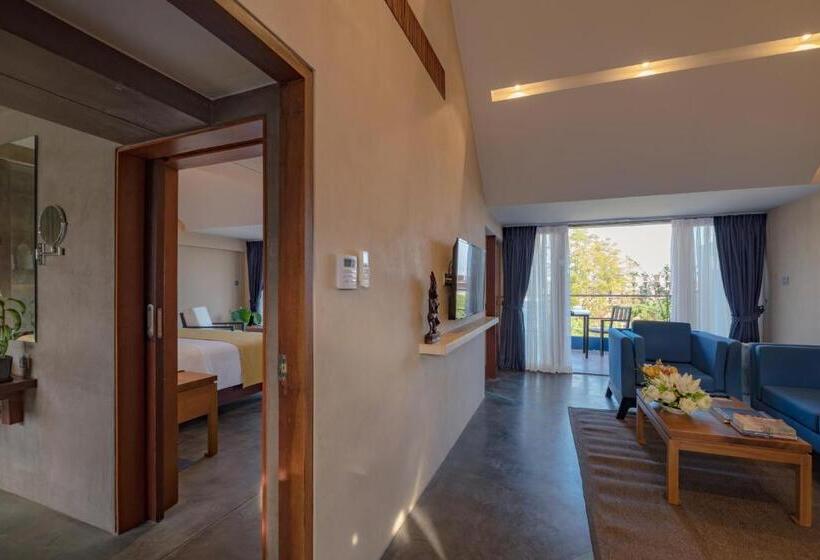 套房带泳池景, Sakmut Boutique