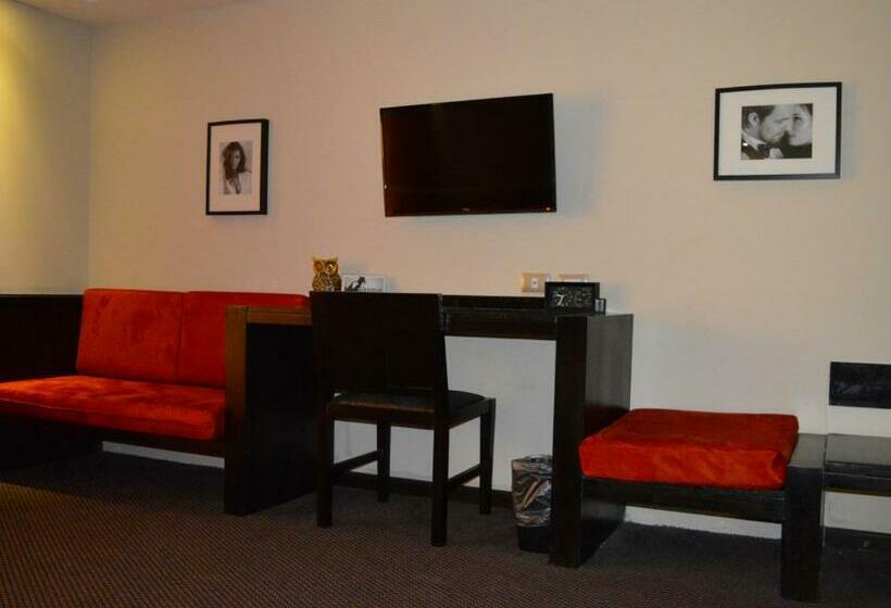 اتاق راحتی, Savoy Hotel Boutique